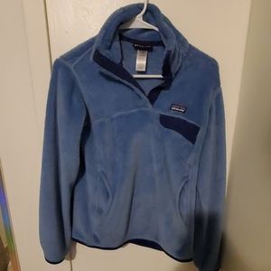 Patagonia pull over blue fuzzy size small